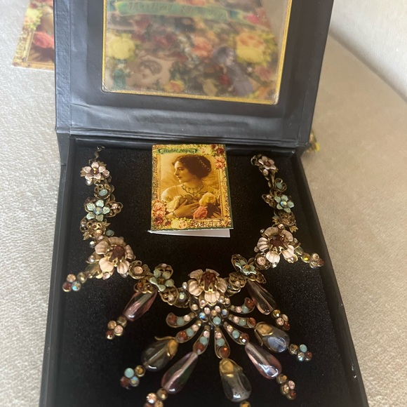 Michal Negrin Elegant Necklace - Picture 3 of 9